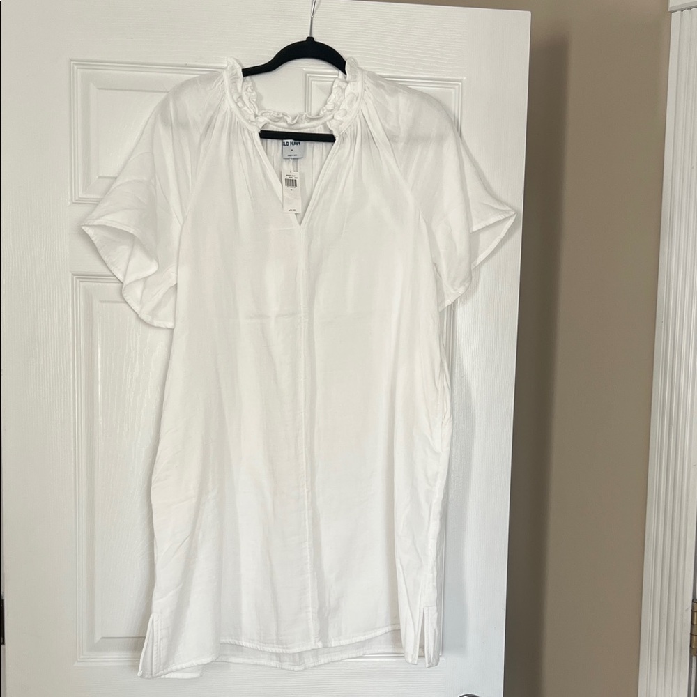 Old Navy White V-Neck dress